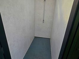 Shower cubicle