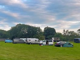 Bottom camping field