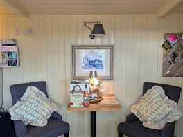 Comfortable dining table