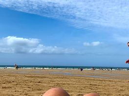Relaxing huge beach