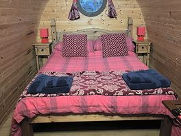 No bedding or towels needed! thank you