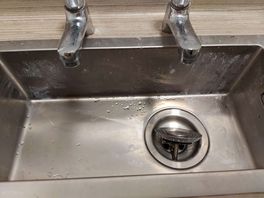 Dirty sink