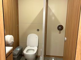 Woman’s shower block