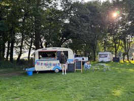 Food van serving gyros in evening and breakfast in morning