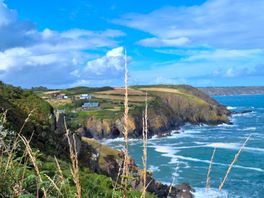 Walk to cadgwith
