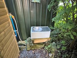 Washing up facilities