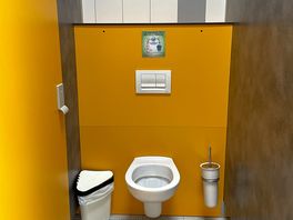 Clean toilets