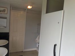Mens toilet.