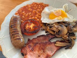 Breakfast in cafe. this is the small size!
