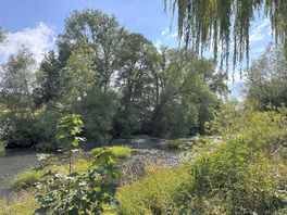 Lovely scenery on site, right on the river severn.