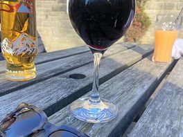 Lovely drinks in the bar - waiting on our pizza