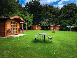 Orchard leaze holiday park capture