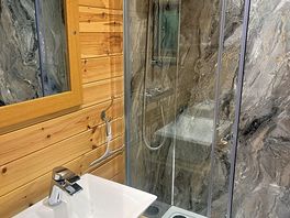 Beautiful big shower