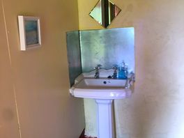Desperate sink