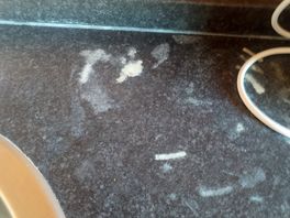 Space next to the kitchen sink has a lot of marks and aesthetically it looks disgusting