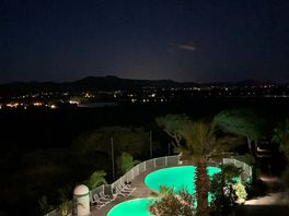 Piscine la nuit