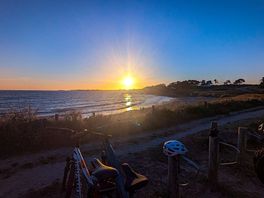 Coucher de soleil a 10min du camping plage de dourveil