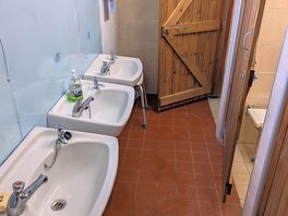 Wash area main facility gents.