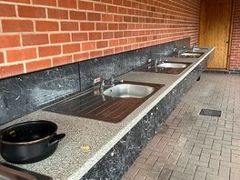Outdoor washing up