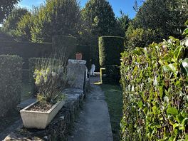Pathway from showers