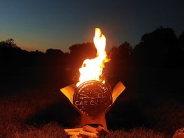 They offer there own fire place and wood for peaceful evenings.