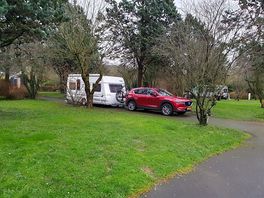 Onze plek op het harde gedeelte ivm met vele regen was het gras zompig