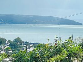 The view of the bay on the walk to saundersfoot