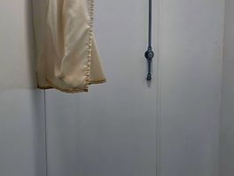 Cleanest shower option. water turns off every 10 seconds or so. was very hot though.