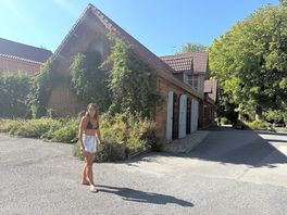 Lovely out buildings and games room
