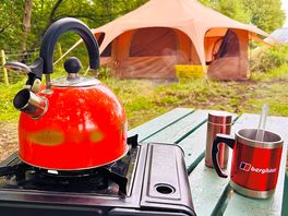 Safari tent