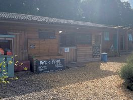 Camp shop