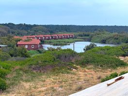 Some accommodation on the beatiufiul lagoon
