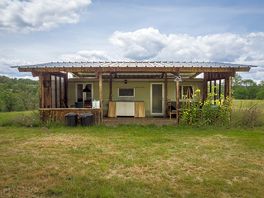 frontal view of a mobile home