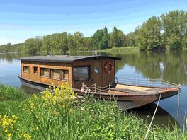 Your floating accommodation