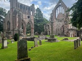 Dryburgh abby well worth a visit