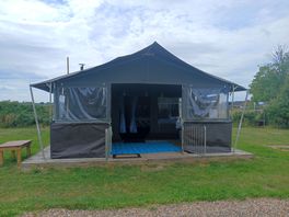 Safari Tent Glamping unit