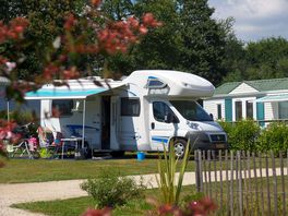 Spacious motorhome pitch