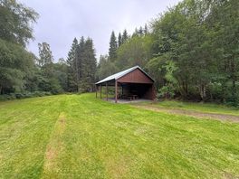Covered picnic area