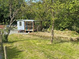 Stunning peaceful spot to chill in our gorgeous shepherds retreat hut