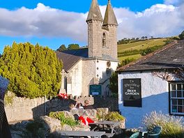 Local pub one mile from plas farm.