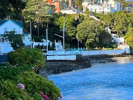 On the coastal path from the village