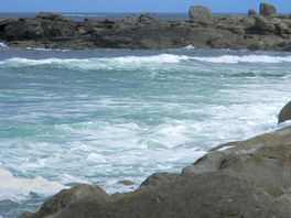 Rocks entrance to harbour