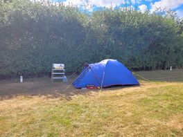 Peaceful pitch in non electric side of site