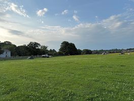 Peaceful site. lots of space