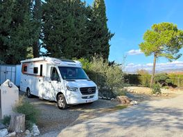 Aanhanger kon niet naast mobilhome staan - valdeur ging niet open