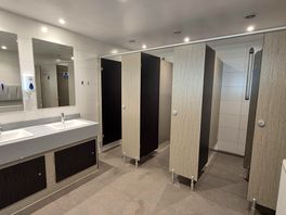 Showers in mens block