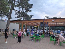Cafe and arcade