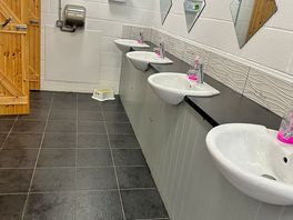Toilet/shower block.