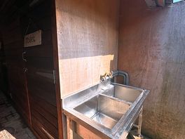 Wash facilities