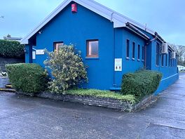 Nice looking club house